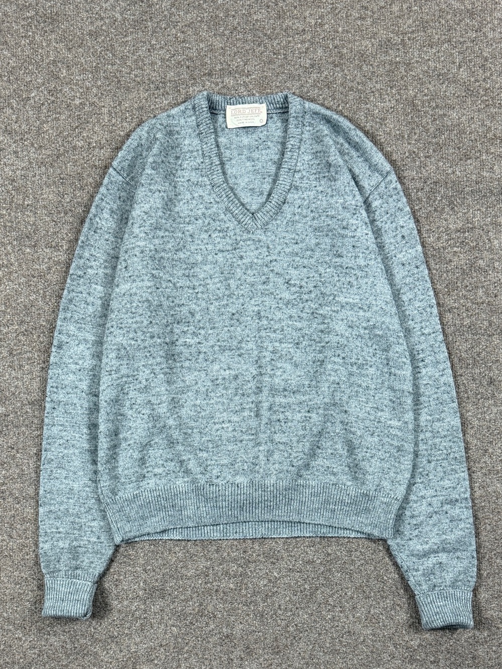 Vintage Lord Jeff Heather Grey V-Neck Pullover Wool Blend Sweater Mens Large USA